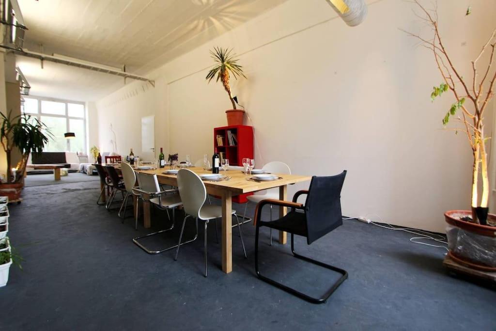 Ferienwohnung 200Qm Loft For Friends And Family - On The Spree! Berlin Exterior foto